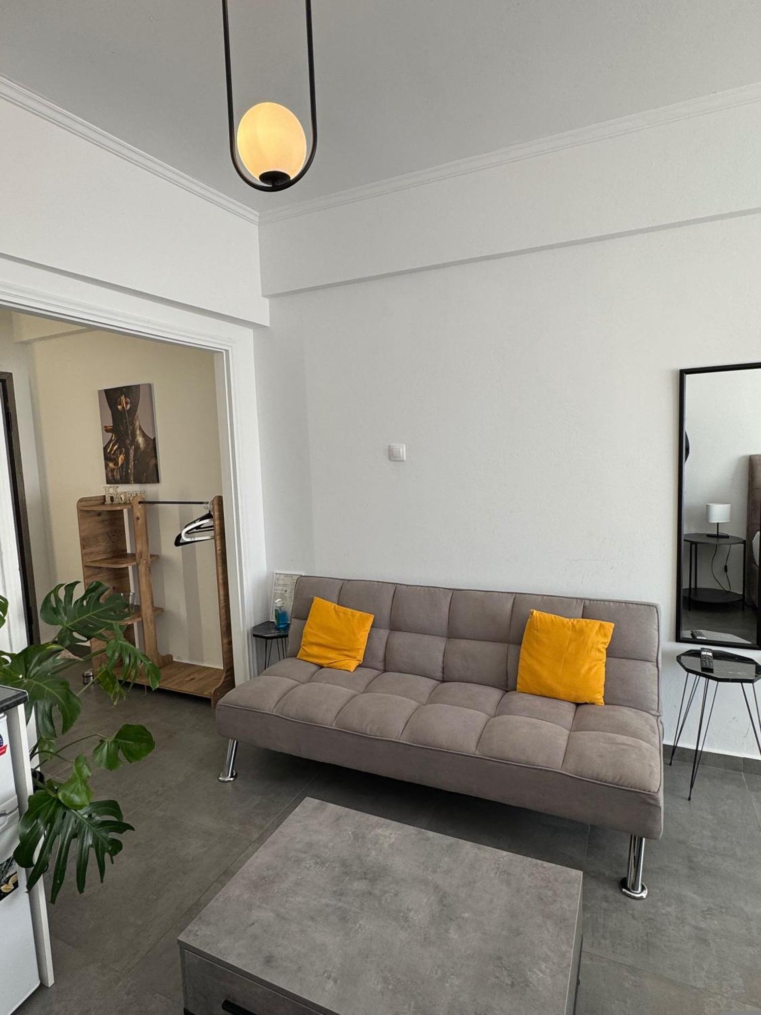 Afrodite Central Apartment By Vpn Atenas Exterior foto